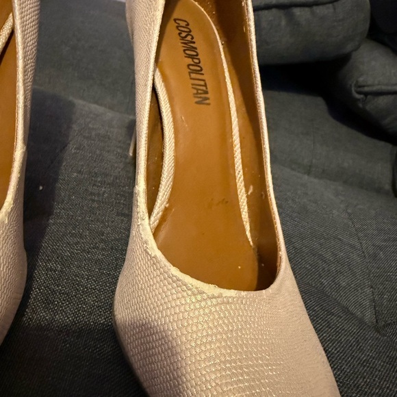 Cosmopolitan Pink Heels - Picture 2 of 10